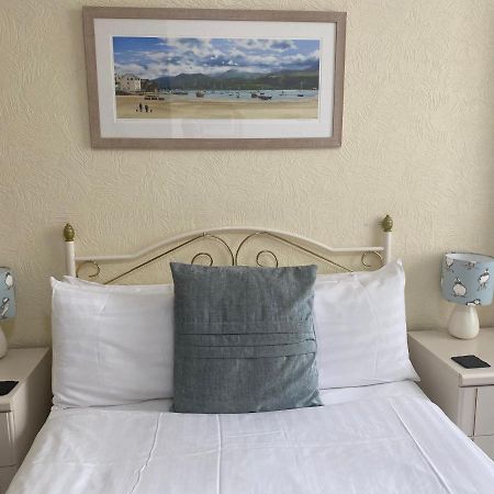 Oceandrive Bed and Breakfast Barmouth Exteriör bild