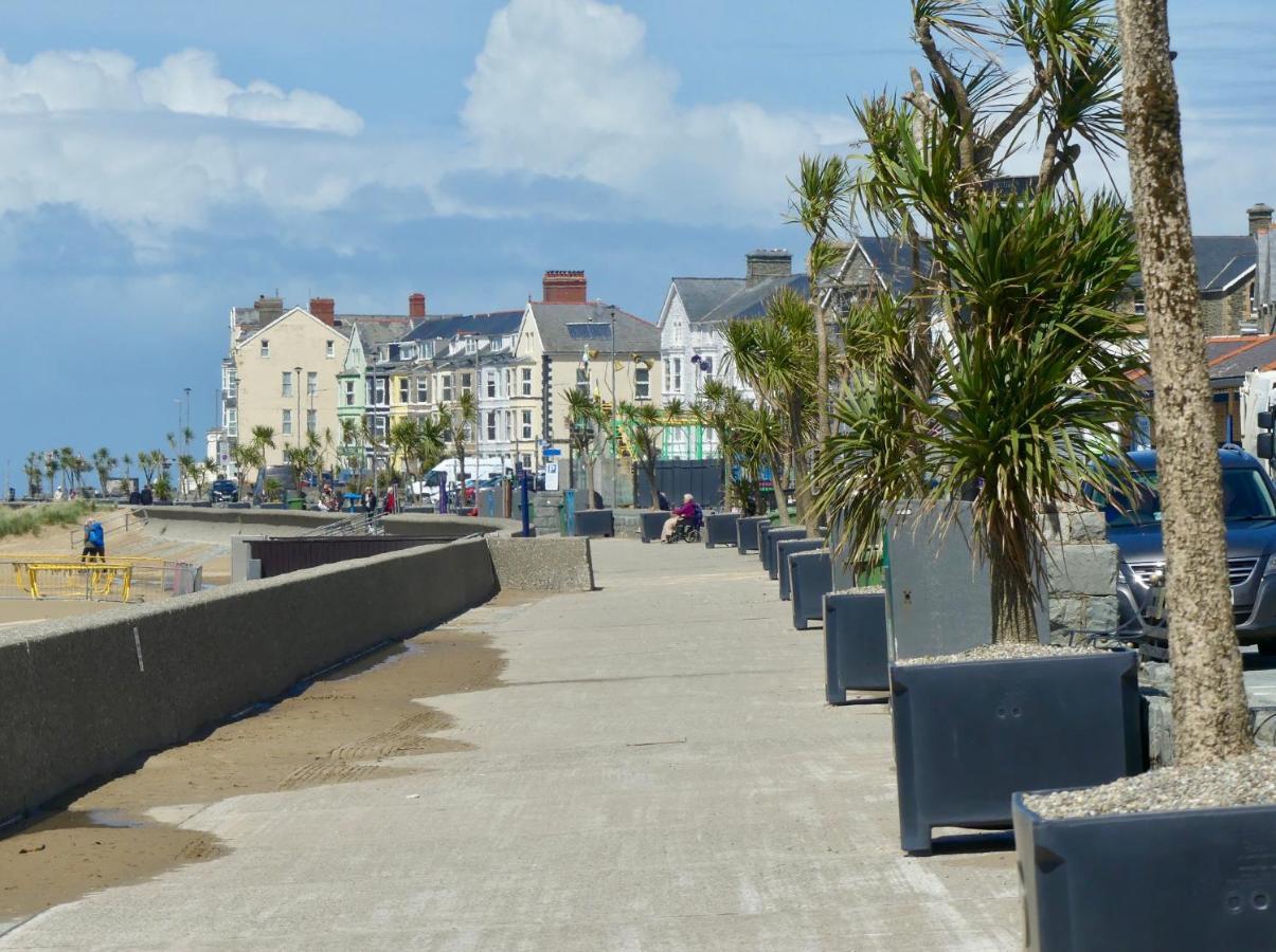Oceandrive Bed and Breakfast Barmouth Exteriör bild
