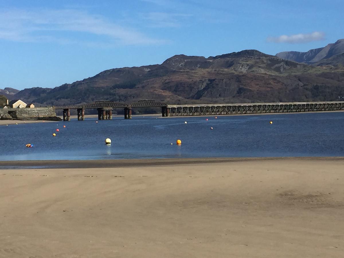 Oceandrive Bed and Breakfast Barmouth Exteriör bild